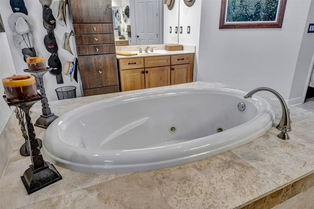 1710 NEWBERGER ROAD, Lutz, FL 33549