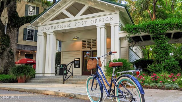 76 Old Oyster Factory Road, Beaufort, SC 29906