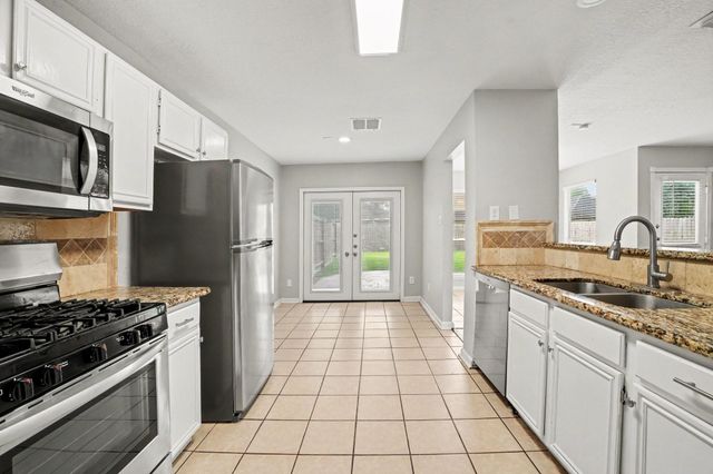 2015 Greencrest Drive, Missouri City, TX 77489