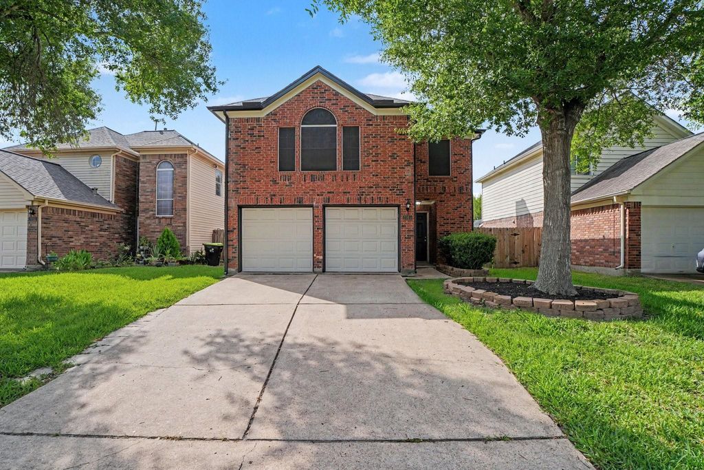 2015 Greencrest Drive, Missouri City, TX 77489