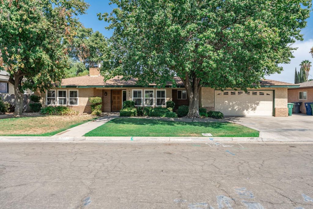 Image 1 of property listing at 421 Shannon Avenue, Madera, CA 93637