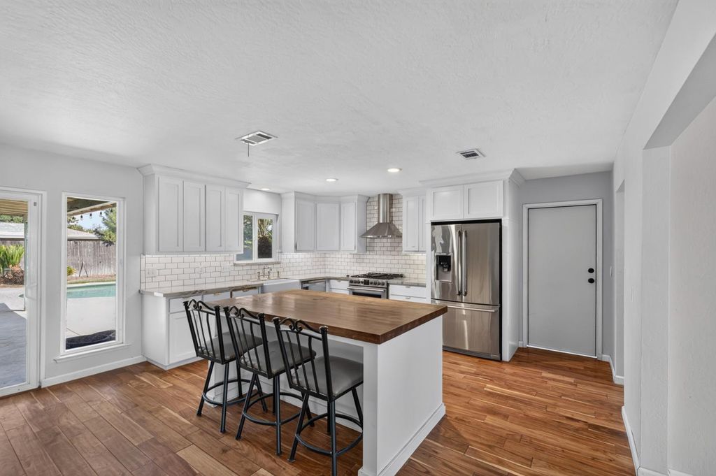Image 10 of property listing at 421 Shannon Avenue, Madera, CA 93637