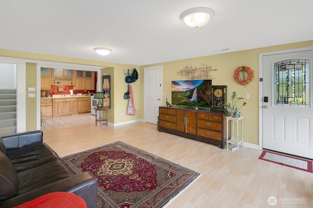 1133 8th Drive, Mukilteo, WA 98275
