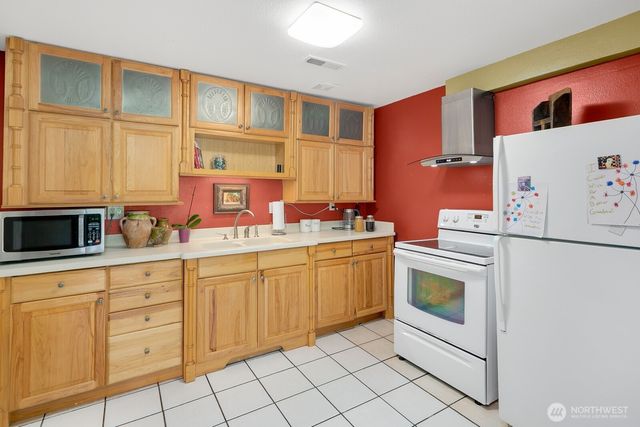 1133 8th Drive, Mukilteo, WA 98275