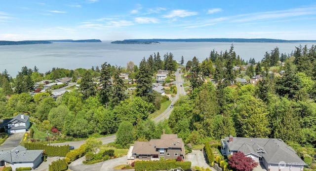 1133 8th Drive, Mukilteo, WA 98275