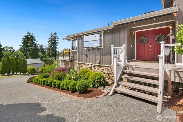 1133 8th Drive, Mukilteo, WA 98275