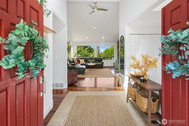1133 8th Drive, Mukilteo, WA 98275