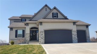 4732 Jamestown Drive, Lee's Summit, MO 64064