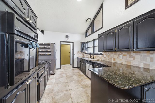 7907 S 71st East Avenue, Tulsa, OK 74133