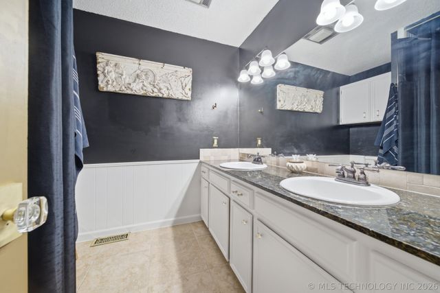 7907 S 71st East Avenue, Tulsa, OK 74133