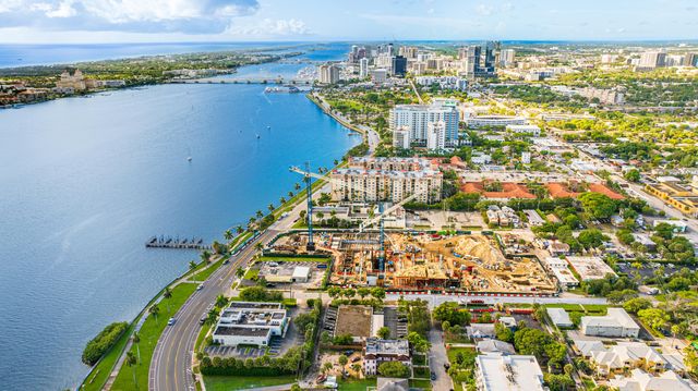 1919 N Flagler Drive 1911, West Palm Beach, FL 33407