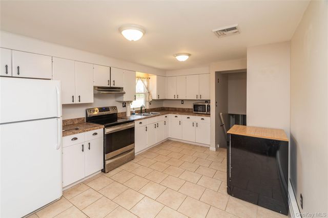 2188 State Route 32, Modena, NY 12548