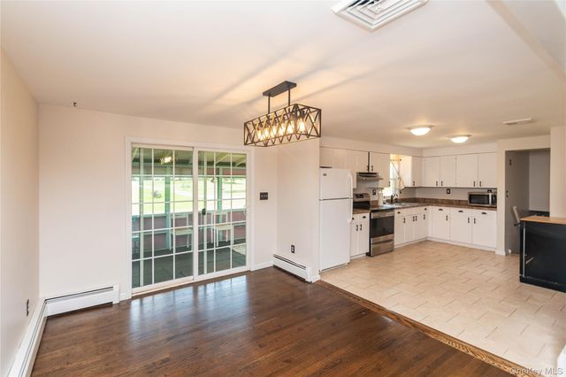 2188 State Route 32, Modena, NY 12548