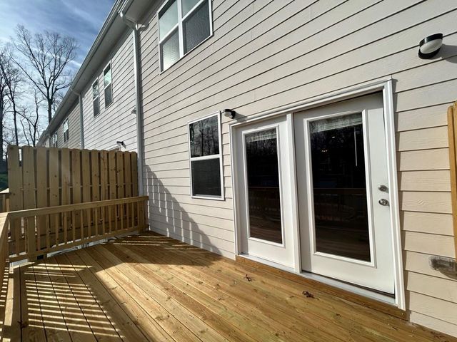 1253 Cades Walk, Lawrenceville, GA 30045