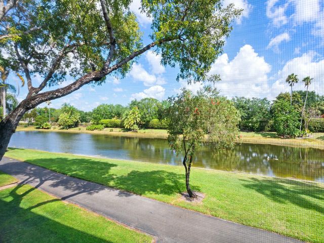 7321 Amberly Lane 206, Delray Beach, FL 33446