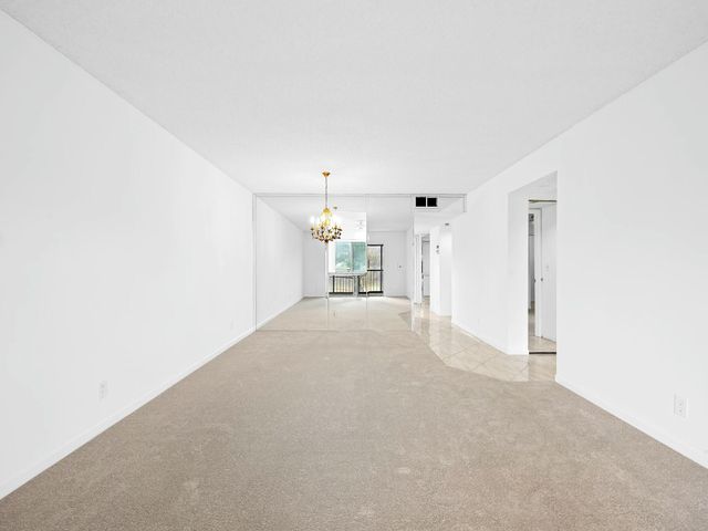 7321 Amberly Lane 206, Delray Beach, FL 33446