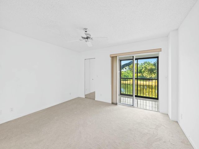 7321 Amberly Lane 206, Delray Beach, FL 33446