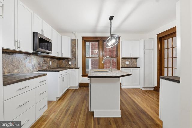 33 SPRENKLE AVE, Hanover, PA 17331