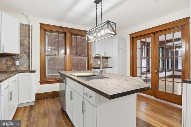 33 SPRENKLE AVE, Hanover, PA 17331