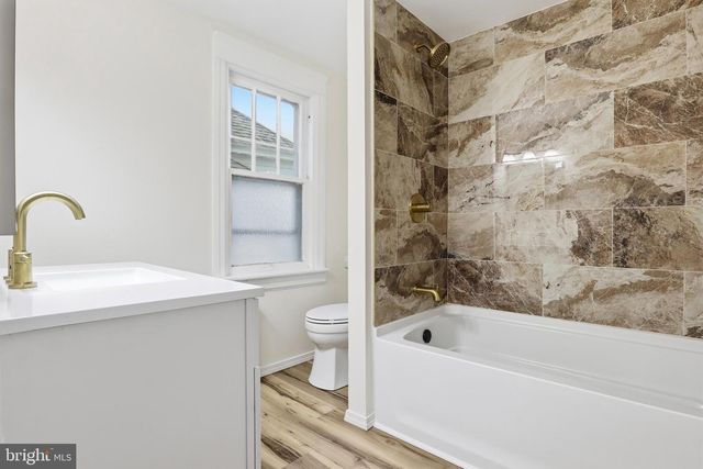 33 SPRENKLE AVE, Hanover, PA 17331