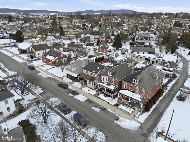 33 SPRENKLE AVE, Hanover, PA 17331