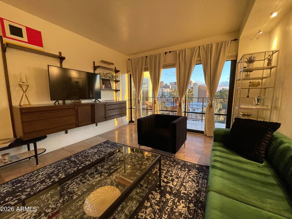 805 N 4TH Avenue 502, Phoenix, AZ 85003