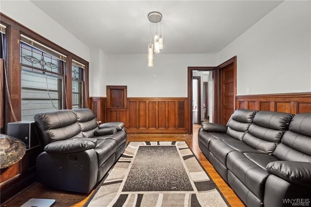 637 West Delavan Avenue S, Buffalo, NY 14222