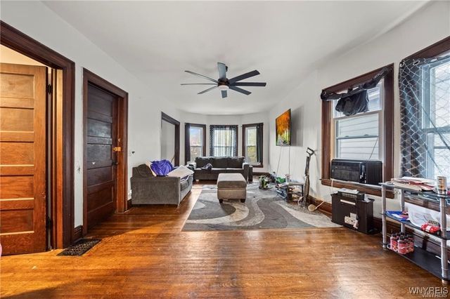 637 West Delavan Avenue S, Buffalo, NY 14222