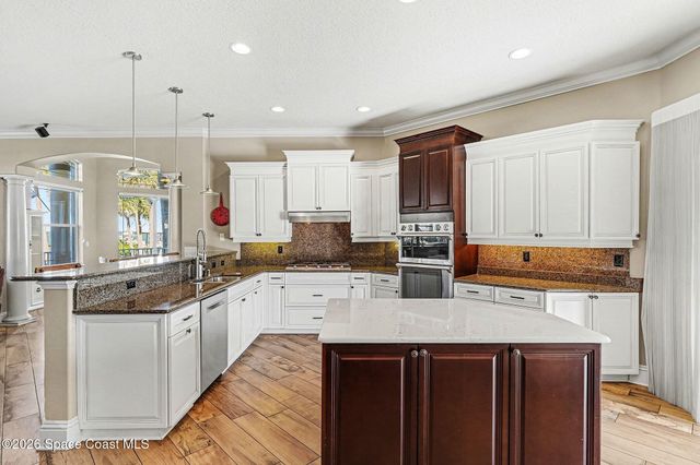 1 Point View Place, Cocoa, FL 32926