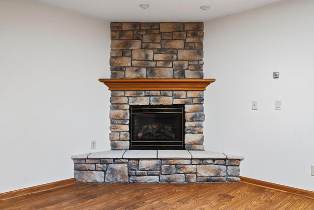 11833 Shady Oak Lane, Minnetonka, MN 55343