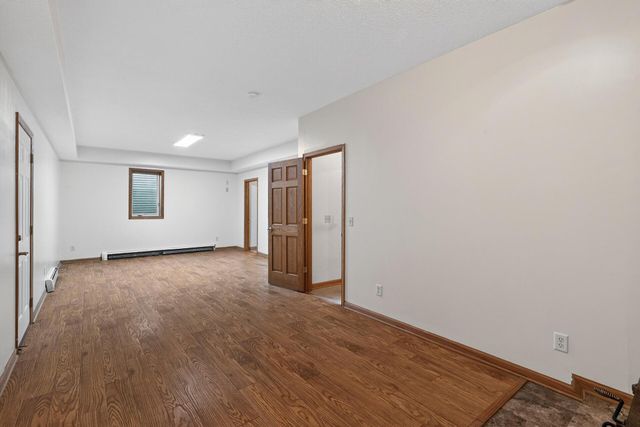 11833 Shady Oak Lane, Minnetonka, MN 55343
