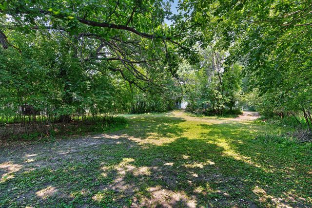 11833 Shady Oak Lane, Minnetonka, MN 55343