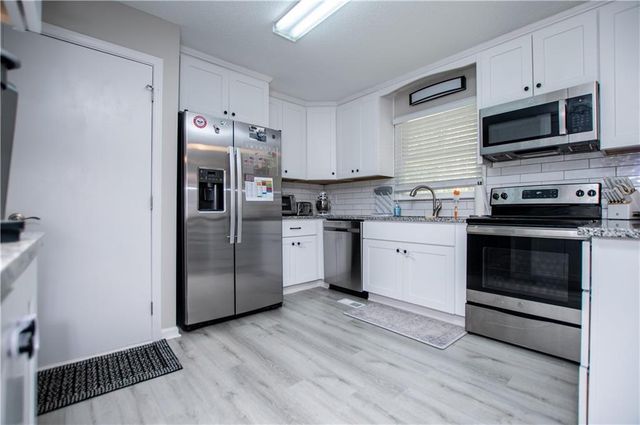 40 Red Holly Gap, Carrollton, GA 30117