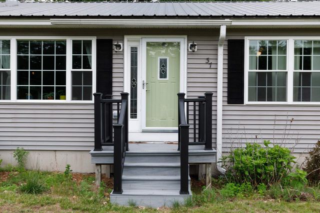37 Horseshoe Pond Road, Andover, NH 03216