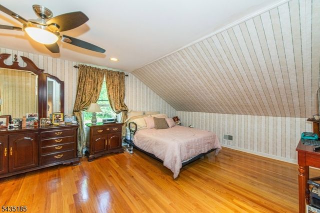 4 Hamilton Ct, Hanover Twp., NJ 07981