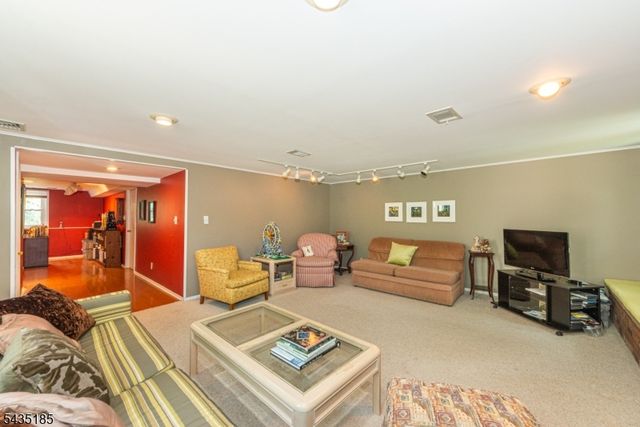 4 Hamilton Ct, Hanover Twp., NJ 07981