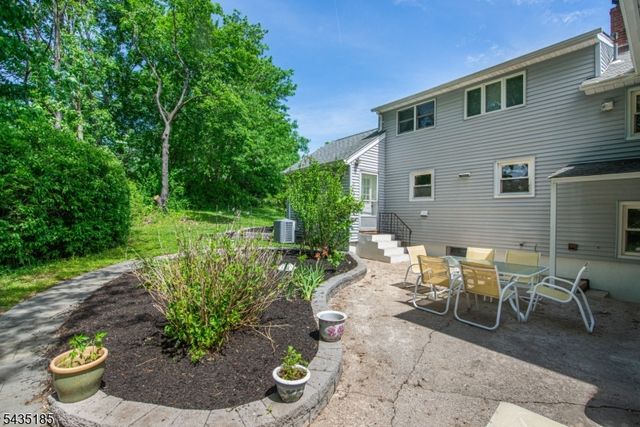 4 Hamilton Ct, Hanover Twp., NJ 07981