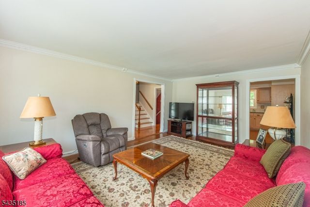 4 Hamilton Ct, Hanover Twp., NJ 07981