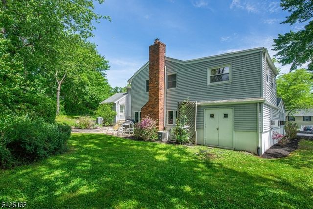 4 Hamilton Ct, Hanover Twp., NJ 07981