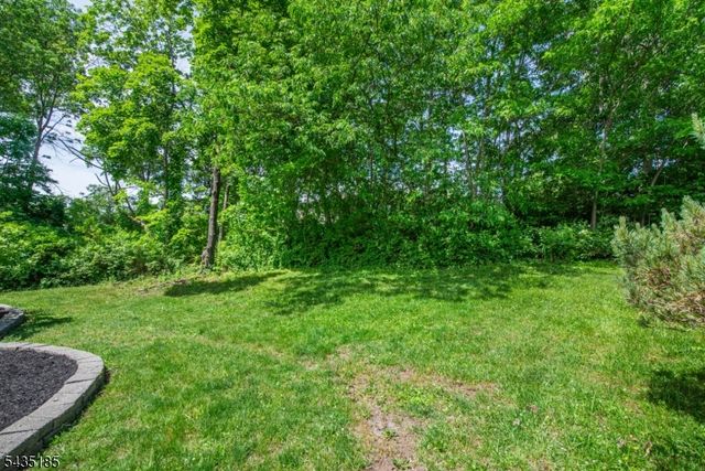 4 Hamilton Ct, Hanover Twp., NJ 07981
