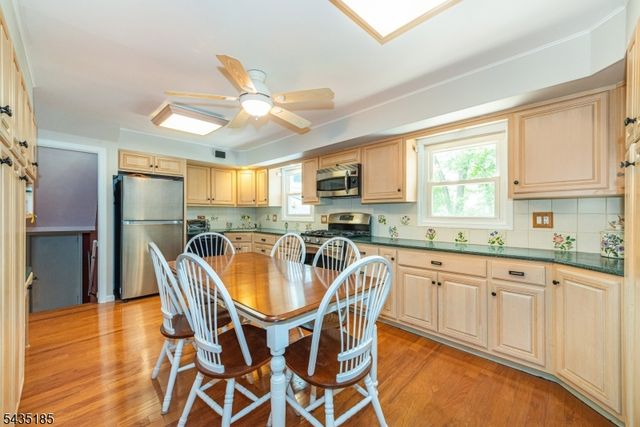 4 Hamilton Ct, Hanover Twp., NJ 07981