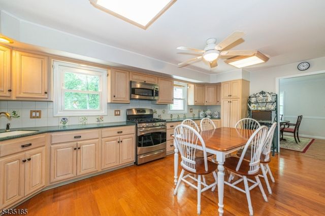 4 Hamilton Ct, Hanover Twp., NJ 07981