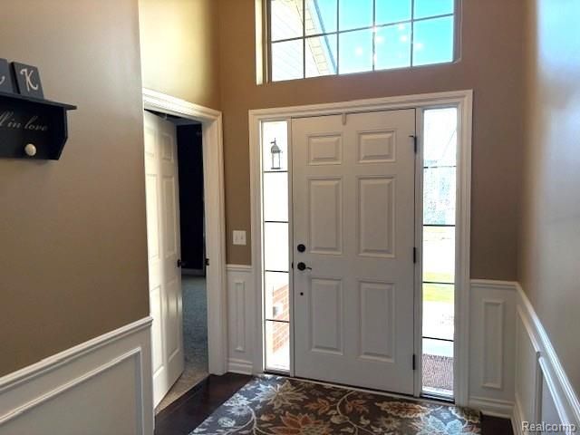 57293 Windmill Point, New Hudson, MI 48165
