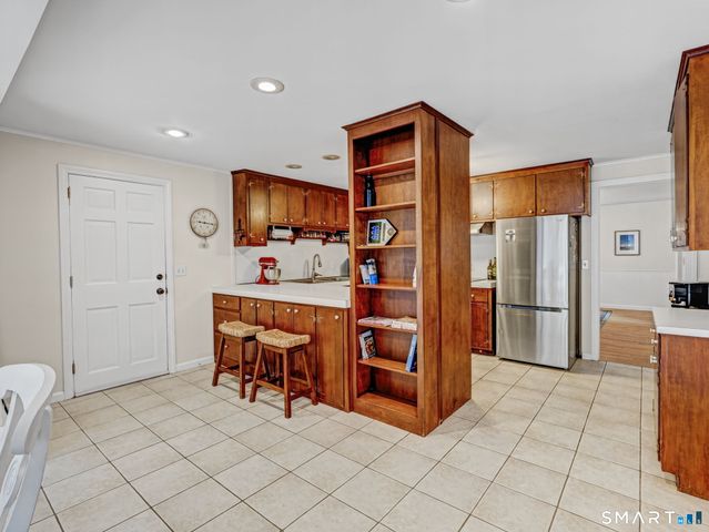 77 Beach Street, Litchfield, CT 06759