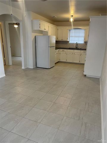 1408 Pine Street D, Weslaco, TX 78596