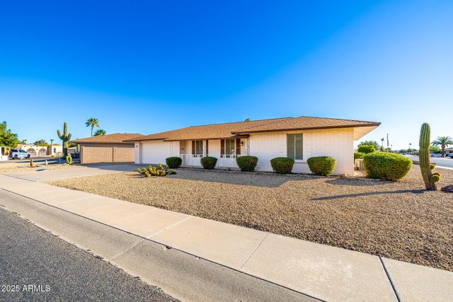 10461 W SUTTERS GOLD Lane, Sun City, AZ 85351