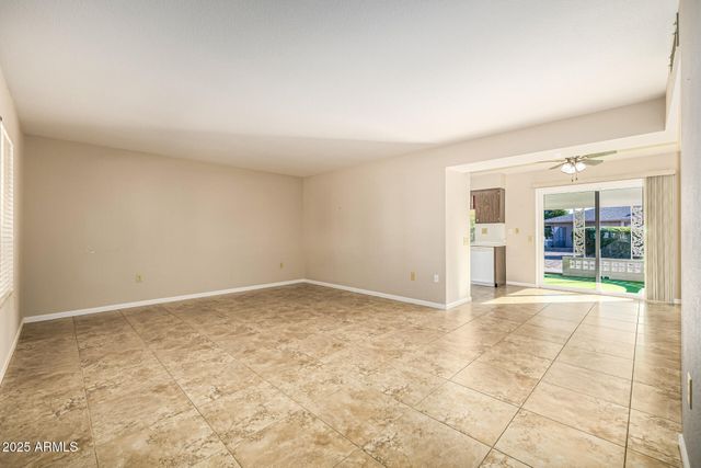 10461 W SUTTERS GOLD Lane, Sun City, AZ 85351