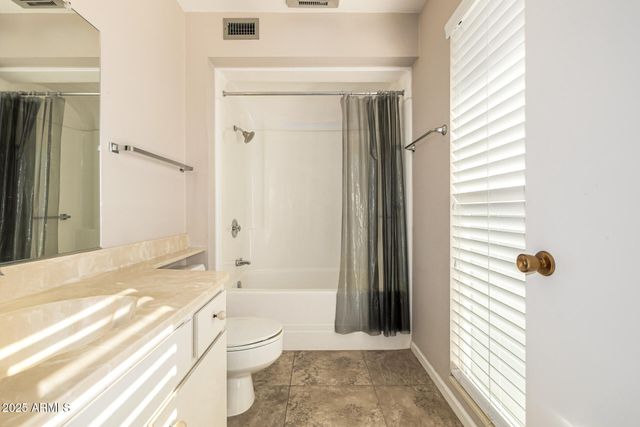 10461 W SUTTERS GOLD Lane, Sun City, AZ 85351