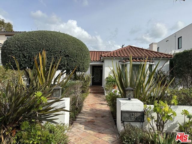 128 S Swall Drive, Beverly Hills, CA 90211
