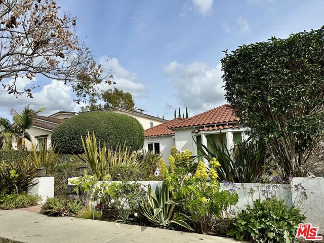 128 S Swall Drive, Beverly Hills, CA 90211